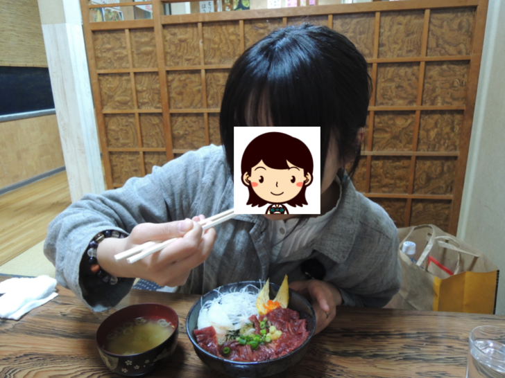 食いもん屋 馬刺し丼